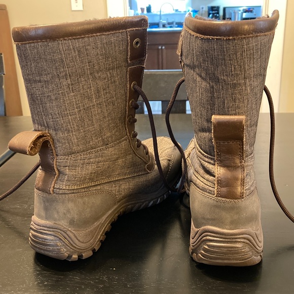 UGG Adirondack Vibram Waterproof Wool-Lined Lace-Up Boots Brown Women’s 7 - Picture 4 of 9